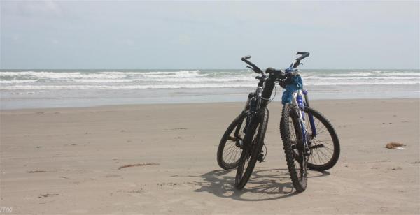 DICAS PARA PEDALAR NA PRAIA NESTE VERÃO!